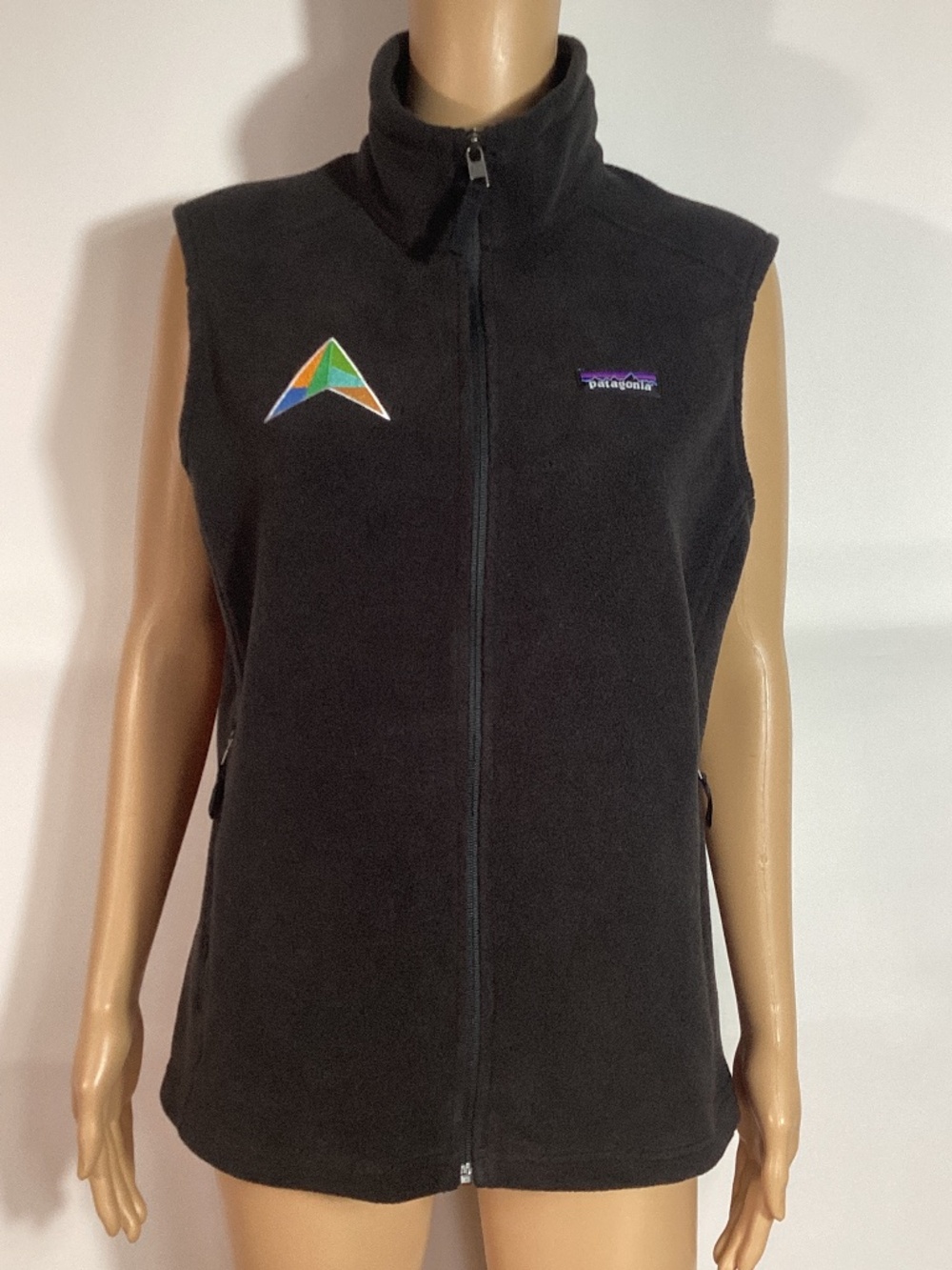 Patagonia NWT women’s Classic Synchilla Fleece Vest Black Size L